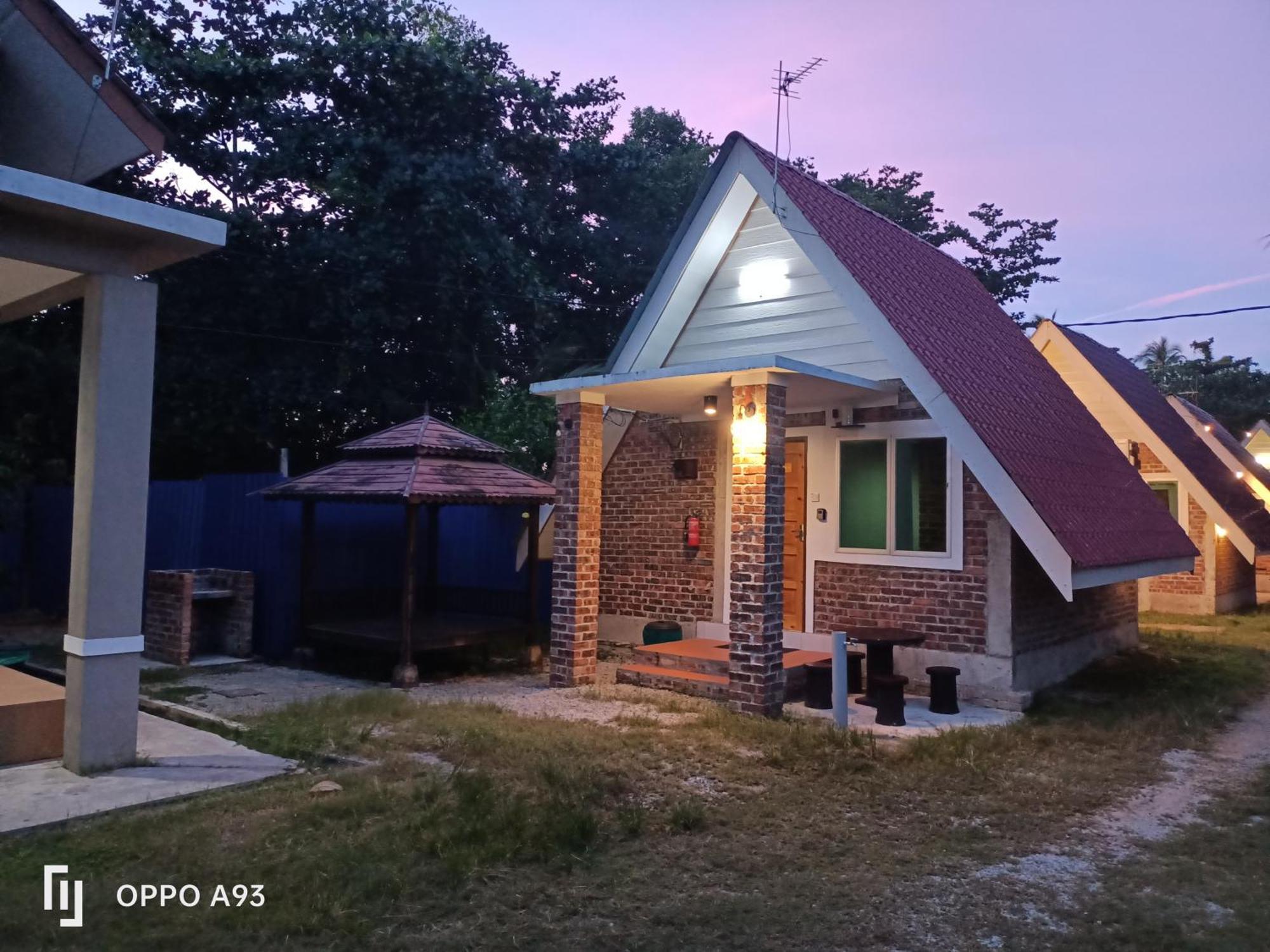 Zainab Cottage Pasir Puteh Extérieur photo
