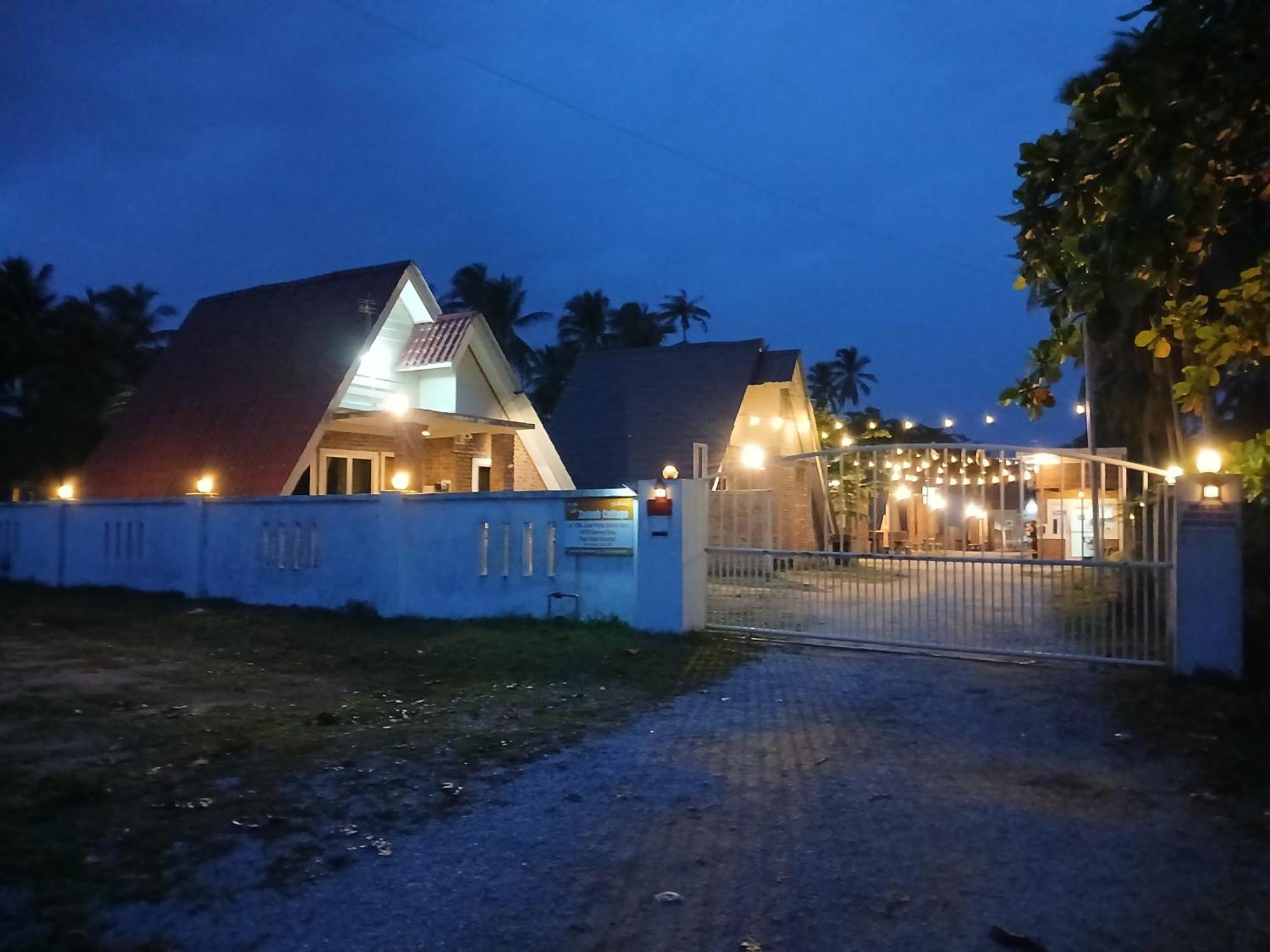 Zainab Cottage Pasir Puteh Extérieur photo